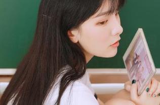 丽柜 – 纯白与心心：感受美丽图包与珍贵摄影资源的融合.txt