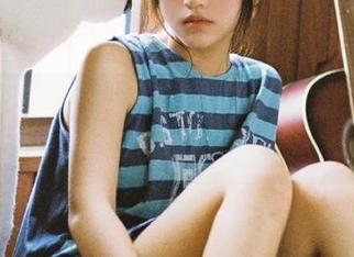 丽柜 – 潘潘校服主题，探索无圣光打造的独特美图风格.txt