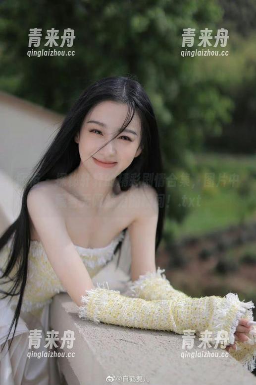 丽柜 - 探秘轩轩的精彩剧情合集，图片中藏着无限魅力的瞬间！.txt