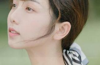 无奈又搞笑的九柒喵：我的‘圣路易斯LuxuryHandle’写真图集实在是太真实了.txt