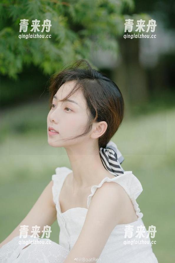 九柒喵 无奈又搞笑的九柒喵:我的‘圣路易斯LuxuryHandle’写真图集实在是太真实了.txt