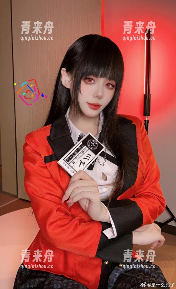 九言 私房写真新体验:九言与冰淇淋的完美融合,味蕾与视觉的双重享受.txt