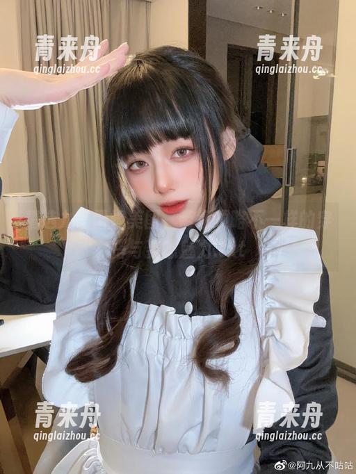 九言 精选九言雷姆美图,带您领略不一样的穿搭与姿态魅力.txt