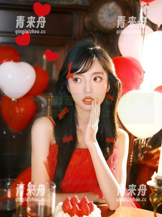 微密圈 - 原图无圣光效果下的于芷晴“满满肉色”写真作品.txt
