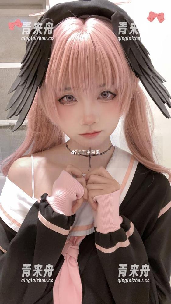 五更百鬼校服穹妹的私密作品集：精选写真资源等你来收藏.txt