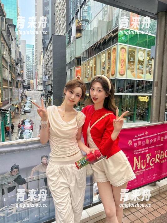 保守的二舅妈 微密圈 - 红色高跟尽显保守的二舅妈的风情,独家美图图包等你来下载!.txt
