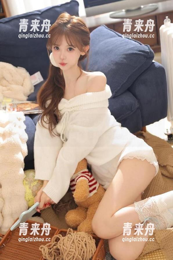克拉女神 - 凌雪美足写真集揭秘：精选作品，展现优雅与个性的完美融合.txt