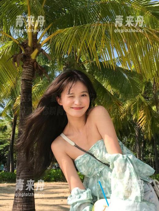 克拉女神-周迪 克拉女神 - 夏日即将来临,周迪最新写真分享让你瞬间感觉降温的技巧!.txt