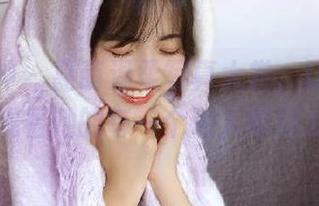 克拉女神 – 嘉萌温柔写真大赏，让我们一起观看她的每一个动人瞬间.txt