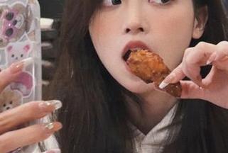 克拉女神 – 宋黛私房御姐图包，每一帧都是灵动与优雅的结合.txt