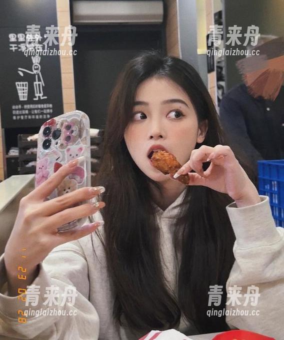 克拉女神-宋黛 克拉女神 - 宋黛私房御姐图包,每一帧都是灵动与优雅的结合.txt