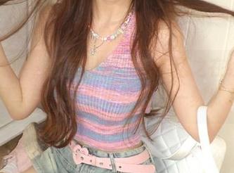 克拉女神 – 教室里的秘密，忆之在线展示原图写真，记录青春的每一刻！.txt