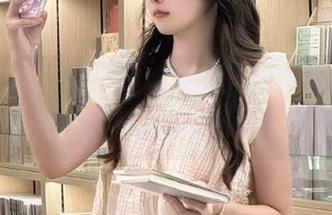 克拉女神 – 走进芝月少女的在线写真，美图捕捉青春的闪耀瞬间！.txt