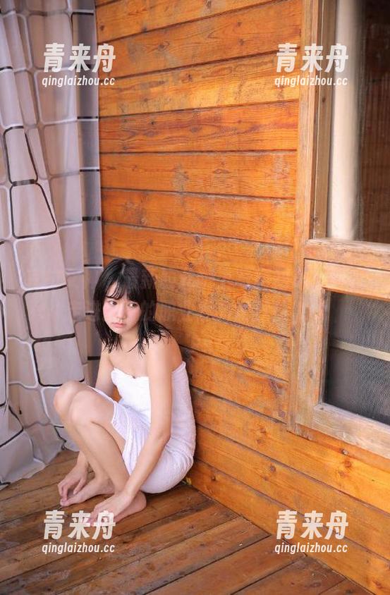 克拉女神 - 最新颖儿护士写真图册，带你走进独特的职业魅力世界！.txt