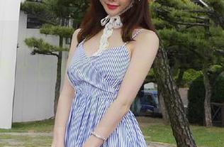 微密圈 – 兔宝妮to时尚吊带写真合集：多变风格与个性演绎，绝美照片呈现独特魅力.txt