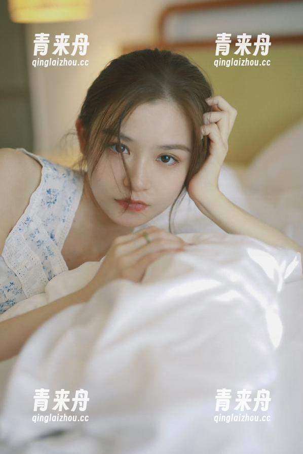 兔玩映画带你领略黑丝制服少女私房写真合集，感受不同风格的视觉盛宴.txt
