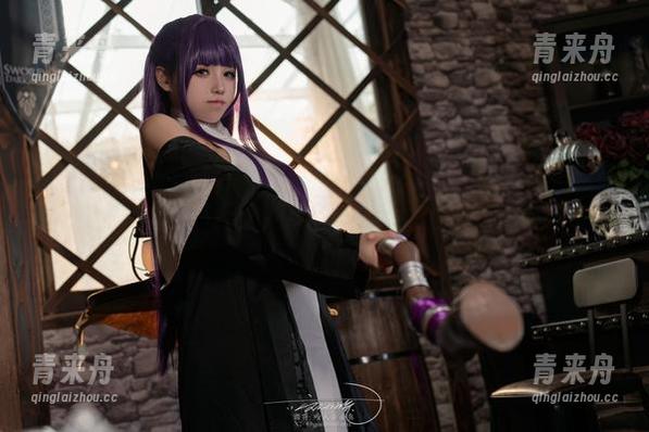 咬人小小兔 咬人小小兔的私拍图集:你绝对想不到的兔子搞笑秘密!.txt