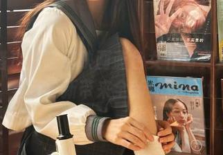 不容错过！喵糖映画蓝色女仆写真合集，全新更新带来全新体验.txt