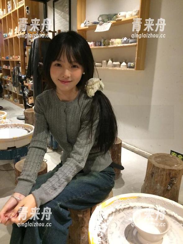 喵糖映画 高清图册揭秘:喵糖映画中的花季婴儿肥少女心动瞬间.txt