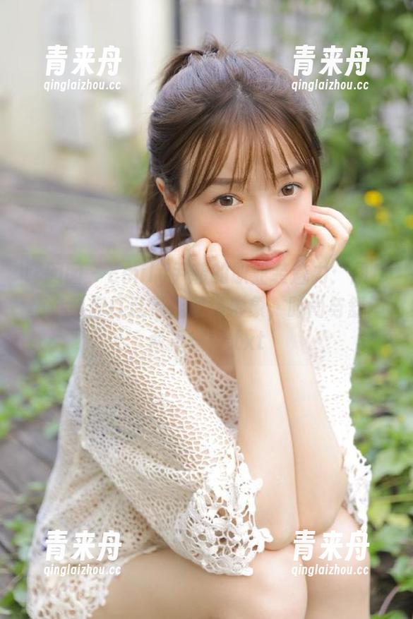 嗲囡囡 - Emily尹菲的职业装魅力：图库精选帮你打造绝佳职场形象，时尚与舒适两不误！.txt