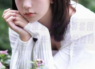 嗲囡囡 – gary维爱内衣写真套图：自恋与自嘲并存，下载来体验我的独特！.txt