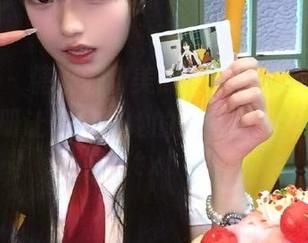 嗲囡囡 – 糖果般甜美的姝姝妹妹，兔女郎写真图册让你感受她的独特魅力与风采！.txt
