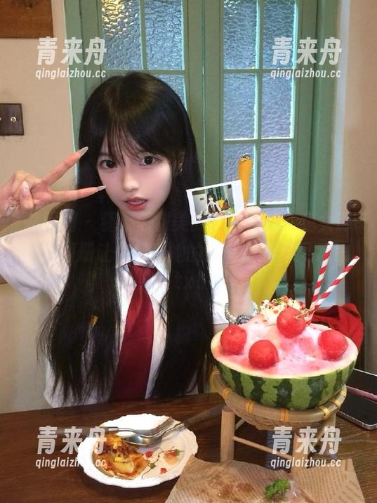嗲囡囡 - 糖果般甜美的姝姝妹妹，兔女郎写真图册让你感受她的独特魅力与风采！.txt