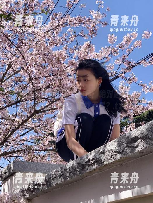 嗲囡囡-陈媚儿 嗲囡囡 - 陈媚儿泳装图集:绝对超乎你想象的火辣写真,谁敢不看?.txt