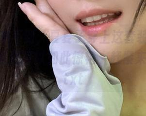 你绝对想不到，夏夏子穿上这套装后的高清套图竟然可以如此惊艳，赶紧来看看！.txt
