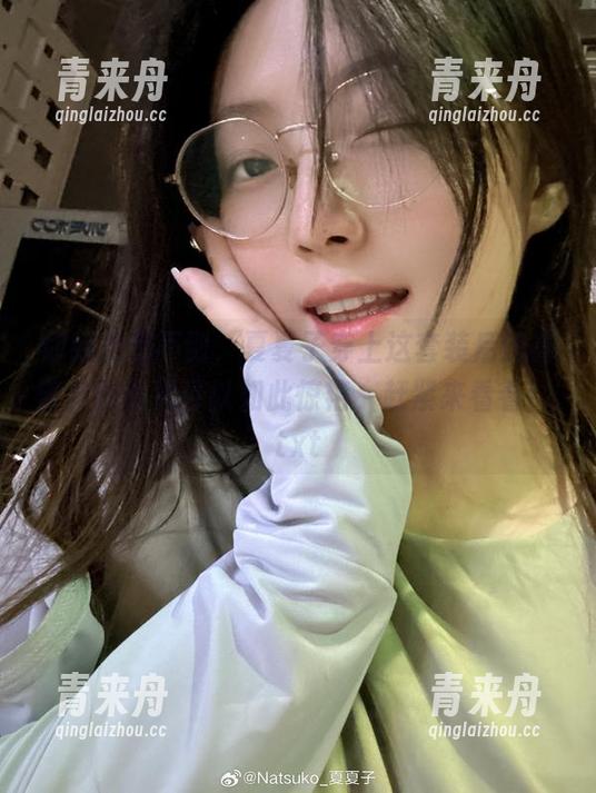 你绝对想不到，夏夏子穿上这套装后的高清套图竟然可以如此惊艳，赶紧来看看！.txt