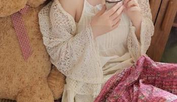 大生模拍 – 分享蕾蕾的水手服作品集，感受她的童趣与活力！.txt