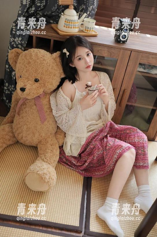 大生模拍 - 分享蕾蕾的水手服作品集，感受她的童趣与活力！.txt