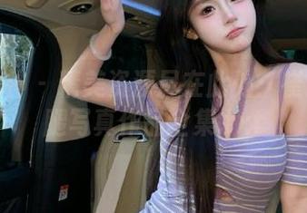 头条女神 – 精美资源尽在此处：崔昭妍长腿写真作品全集.txt