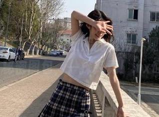 头条女神 – 跟随樊安妮的视角，观看她的秘密图包，一探究竟！.txt