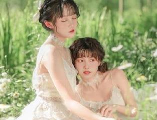头条女神 – 最新写真集，王竹以制服造型展现自信与优雅，让你赞叹不已.txt