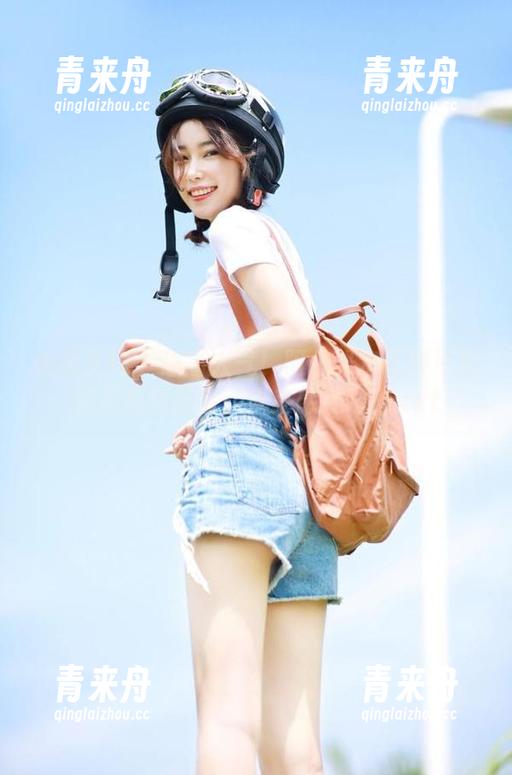 头条女神-阿依努尔瓦娅 头条女神 - 超高人气!阿依努尔瓦娅可爱写真福利图集,快来感受吧!.txt