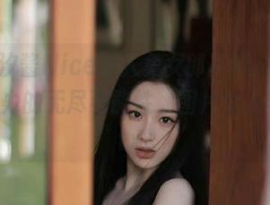 精选奈汐酱Nice双人兔女郎写真，探寻兔耳与魅力的无尽可能性，图片令人着迷！.txt