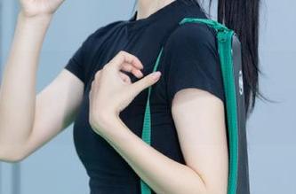 奈汐酱Nice带你进入高清图库：小僵尸自撮魅力之旅.txt