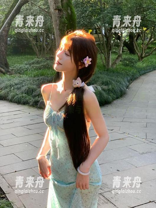 奶宝妹纸 微密圈 - 感受奶宝妹纸的礼服魅力,分享她的独家作品集与时尚心得!.txt