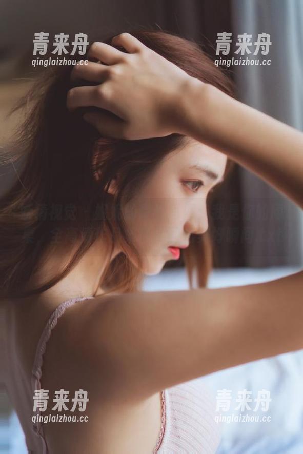 妖精视觉-妮妮 妖精视觉 - 妮妮的青春写照:我是你的同桌,全高清作品集带你回忆美好瞬间.txt