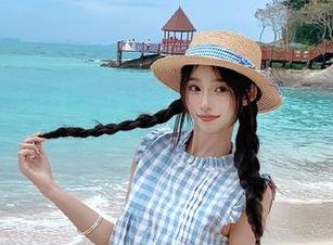 学妹加速跑 – 走进图库，看媛媛如何用热辣牛仔裤分享潮流与自信的完美搭配.txt