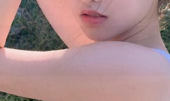 微密圈 – 小优优子丝袜系列写真，原图与图册记录精彩瞬间.txt