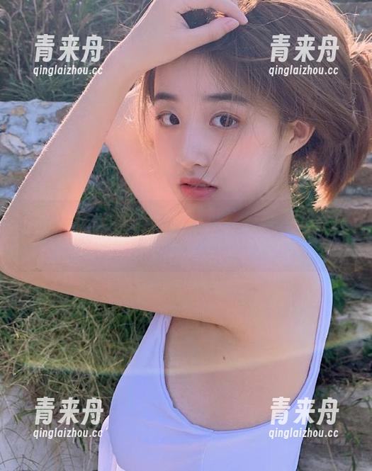 微密圈 - 小优优子丝袜系列写真，原图与图册记录精彩瞬间.txt