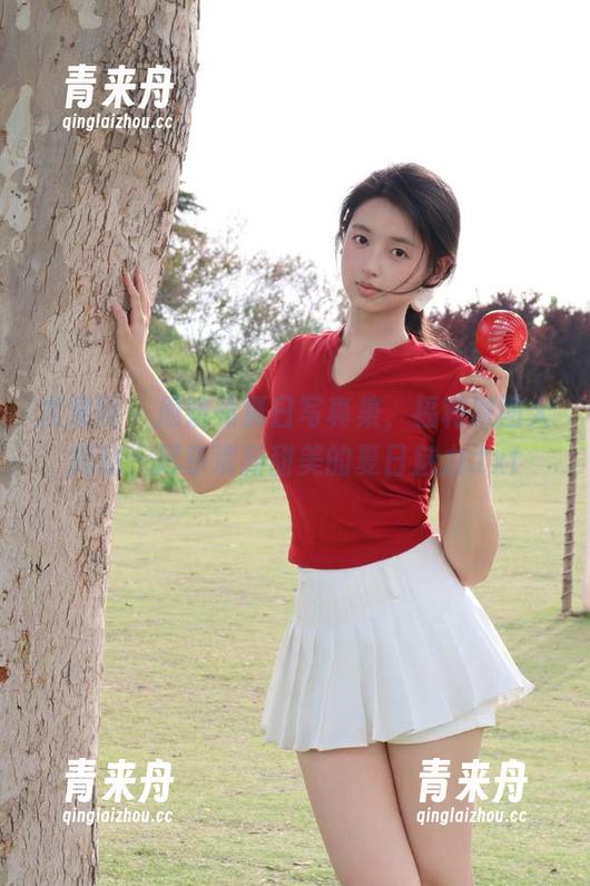 尤果网 - 周妍希夏日写真集，福利原图大揭秘，尽享清新甜美的夏日魅力.txt