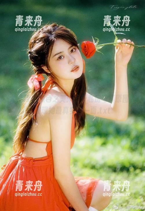 尤果网-王莹 尤果网 - 黑色之美:王莹私房写真原图,展现她最真实的一面.txt