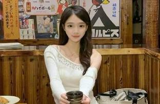 尤果网 – 芝芝Booty蕾丝套图写真系列：细腻工艺与女性魅力的完美邂逅，怎能错过？.txt