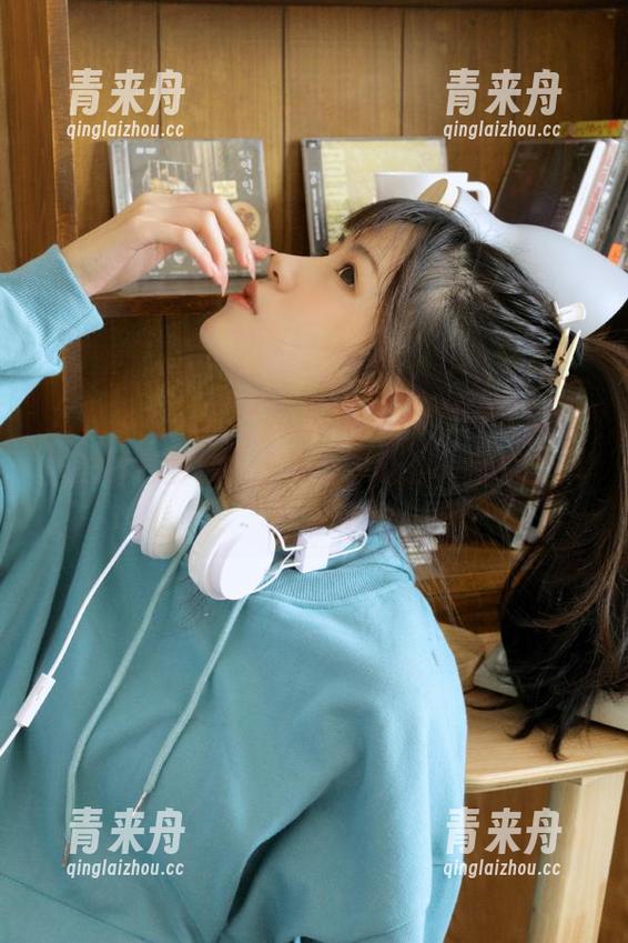尤蜜荟 - 揭开严利娅Yuliya女神写真作品的神秘面纱，合集分享让你一睹她的风格.txt