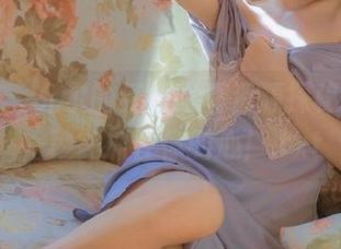 尤蜜荟 – 允尔的红裙写真资源探秘，图片一秒钟抓住你的心！.txt