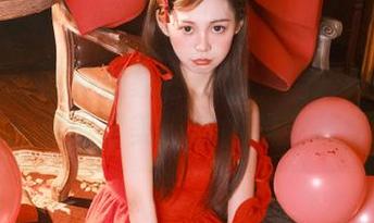 尤蜜荟 – 超乎想象的可爱：周妍希全套女仆图集，展现甜美与优雅的完美结合.txt
