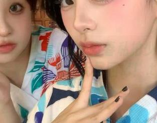 尤蜜荟 – 张思允Nice青春私拍少女套图，定格了岁月的无尽回忆！.txt